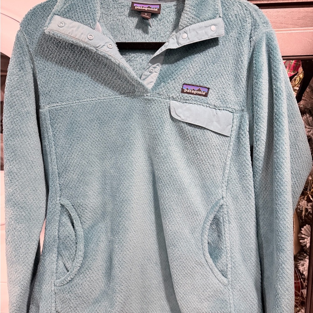 Patagonia Women's Soft Teal Pullover Sweater